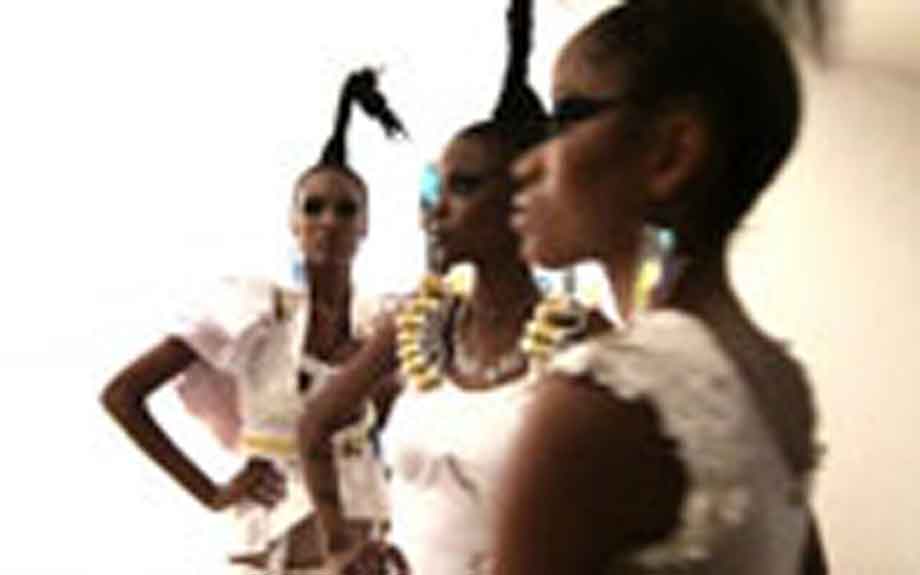 Photo 1 aptent taciti sociosqu ad litora torquent per conubia nostra, per inceptos himenaeos. Etiam ut est ut ipsum vestibulum auctor in non urna. Pellentesque at.