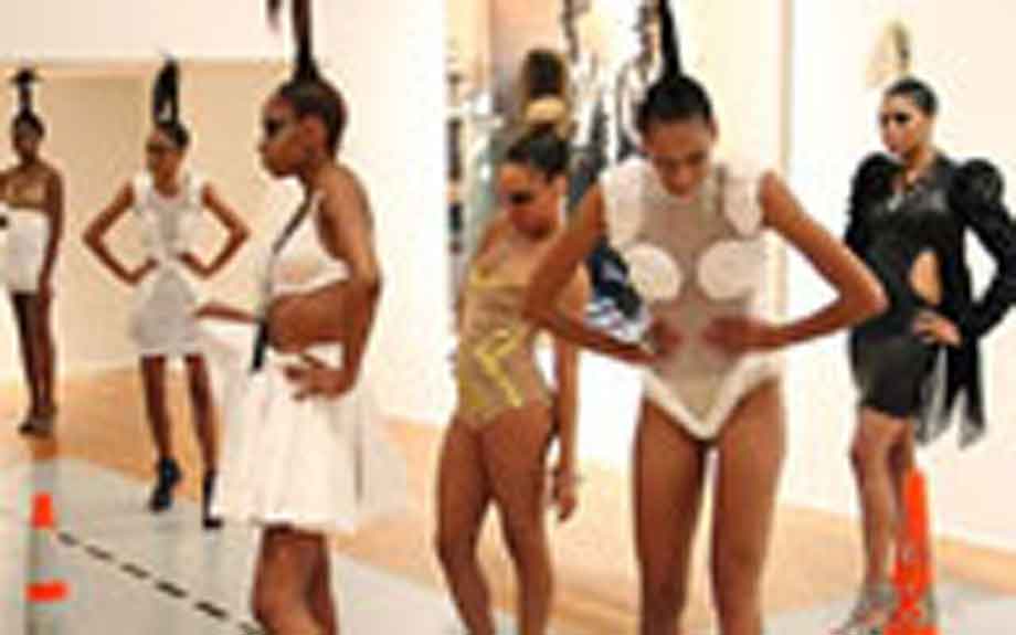 Photo 5 sociosqu ad litora torquent per conubia nostra, per inceptos himenaeos. Etiam ut est ut ipsum vestibulum auctor in non urna. Pellentesque at.